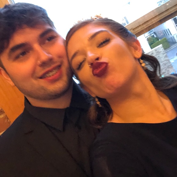 Meet your Posher, Joshua - Picture 1 of 1